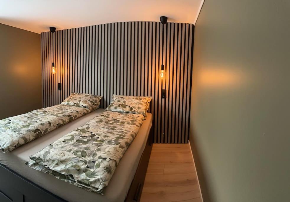 Familievennlig Apartment 特韦德斯特兰 外观 照片