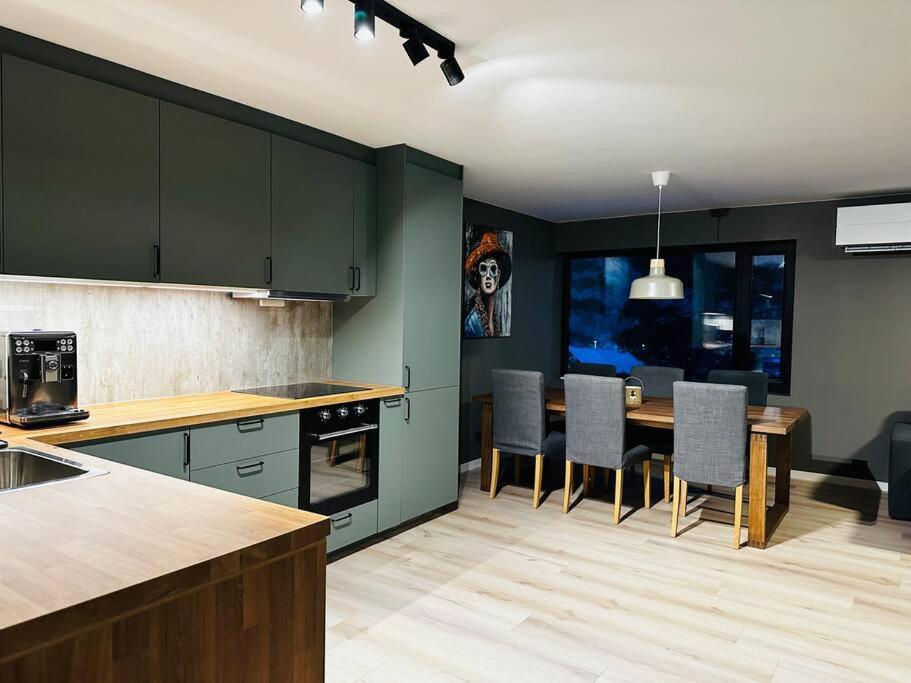 Familievennlig Apartment 特韦德斯特兰 外观 照片